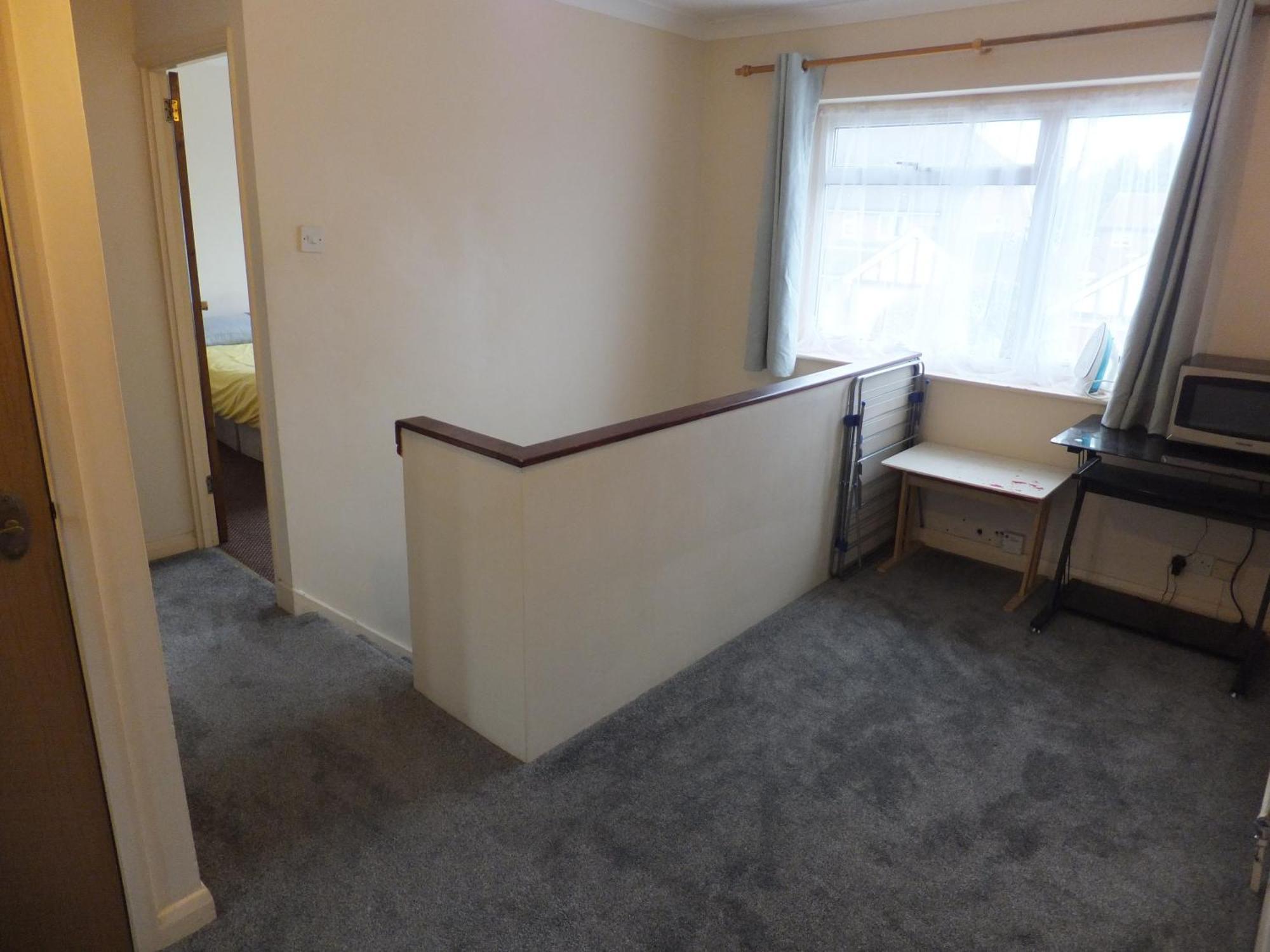 Many Worlds Meet - Eurostar, Wimbledon 30 Mins, Central London, Gatwick 15 Mins - Spacious, Sleeps Up To 16 Plus Cot - Free Wifi, Parking - Next To Lloyd Park, Great For Families, Walkers, Relocators - Ideal For Contractors Croydon Bagian luar foto