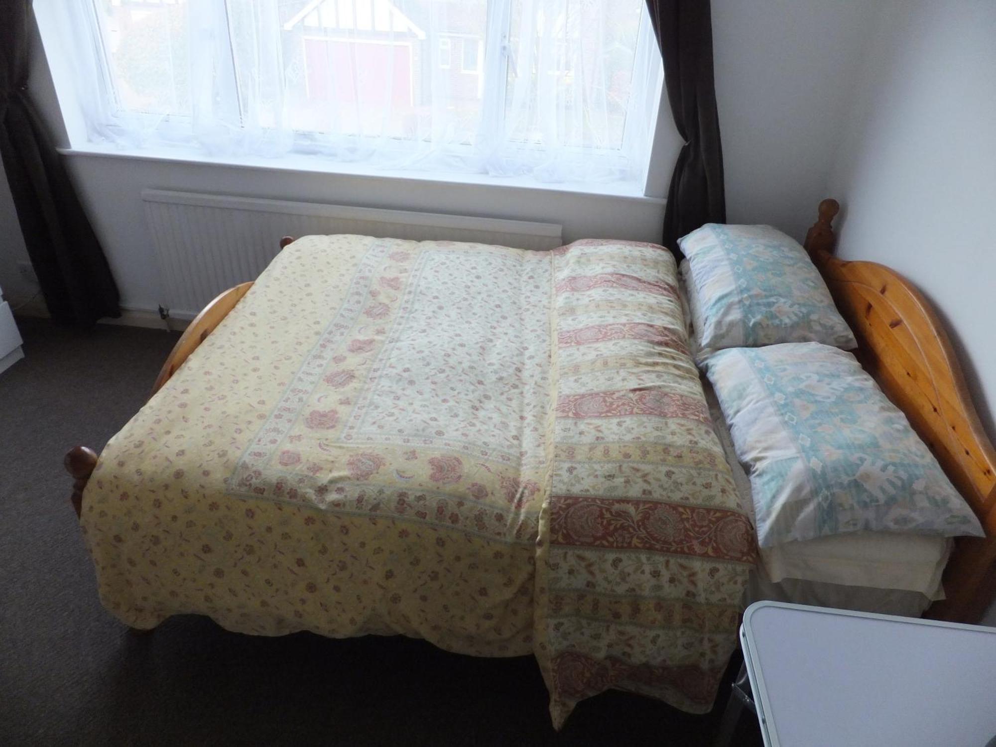 Many Worlds Meet - Eurostar, Wimbledon 30 Mins, Central London, Gatwick 15 Mins - Spacious, Sleeps Up To 16 Plus Cot - Free Wifi, Parking - Next To Lloyd Park, Great For Families, Walkers, Relocators - Ideal For Contractors Croydon Bagian luar foto