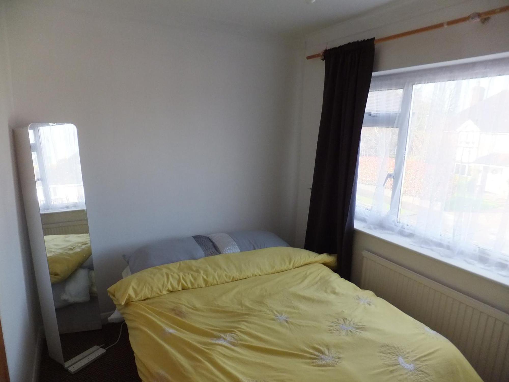 Many Worlds Meet - Eurostar, Wimbledon 30 Mins, Central London, Gatwick 15 Mins - Spacious, Sleeps Up To 16 Plus Cot - Free Wifi, Parking - Next To Lloyd Park, Great For Families, Walkers, Relocators - Ideal For Contractors Croydon Ruang foto